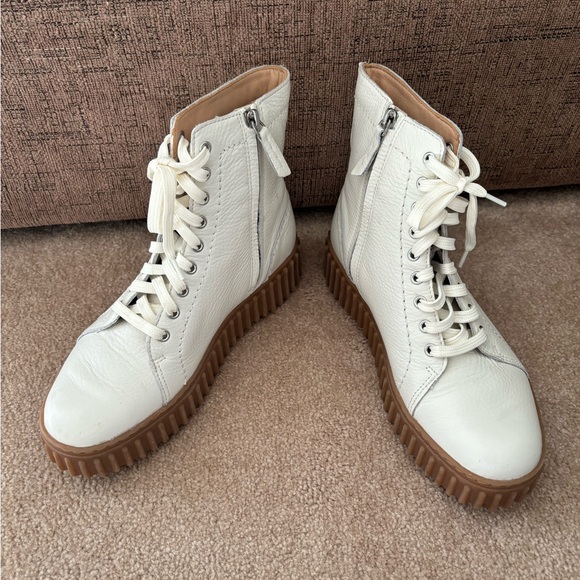 Clarks ladies Thornhill - lace up ankle boot - Picture 6 of 7